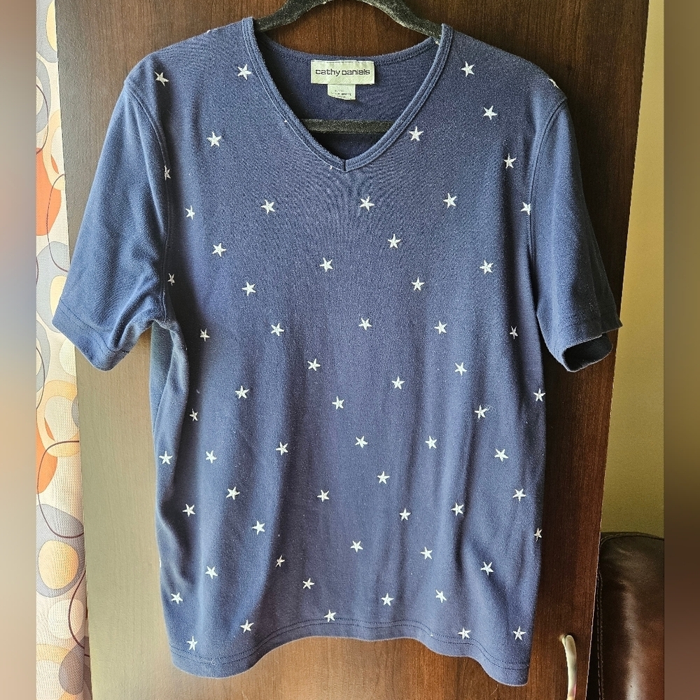 Cathy Daniels Navy V-Neck Tee with Star Design Size Large